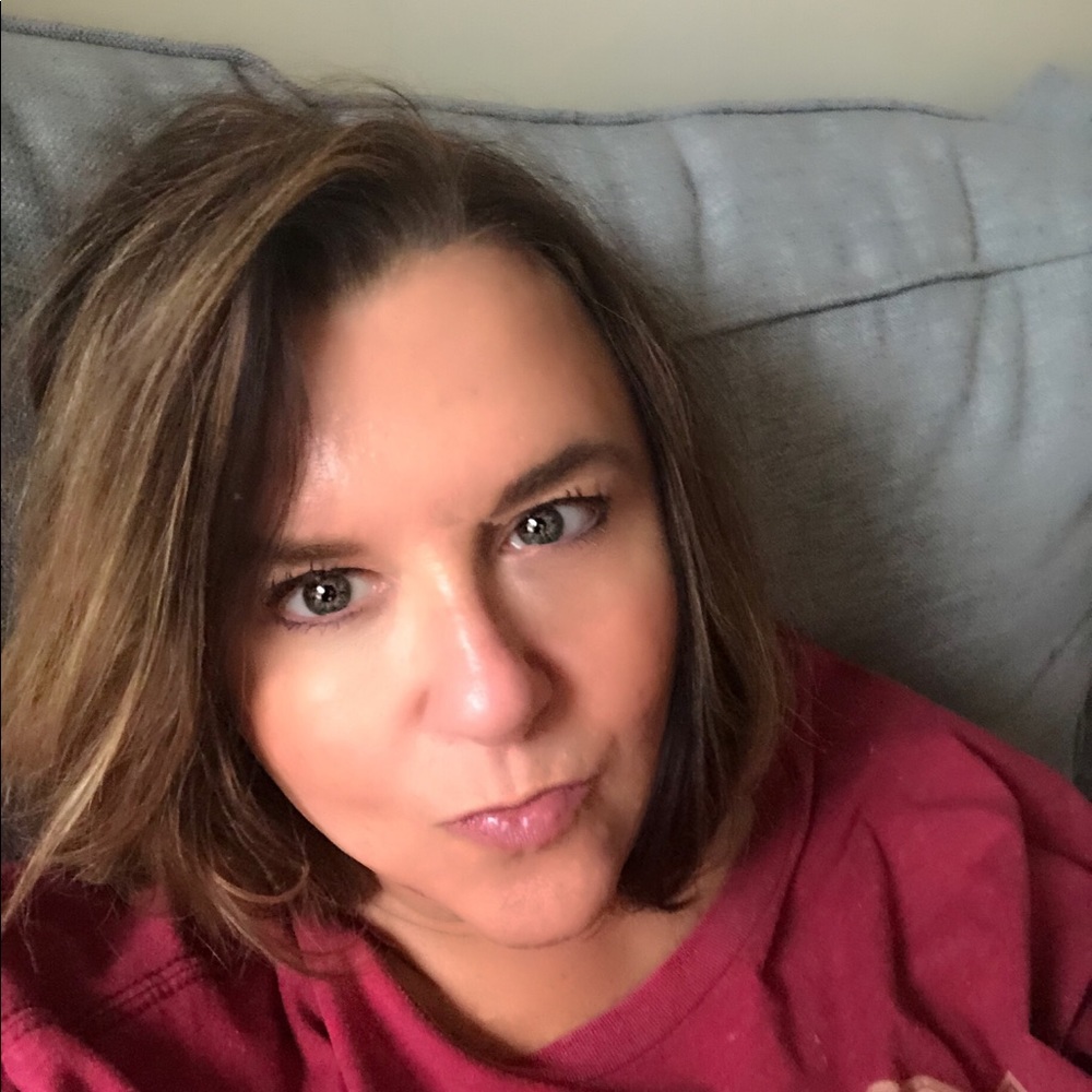 Meet your Posher, Pam